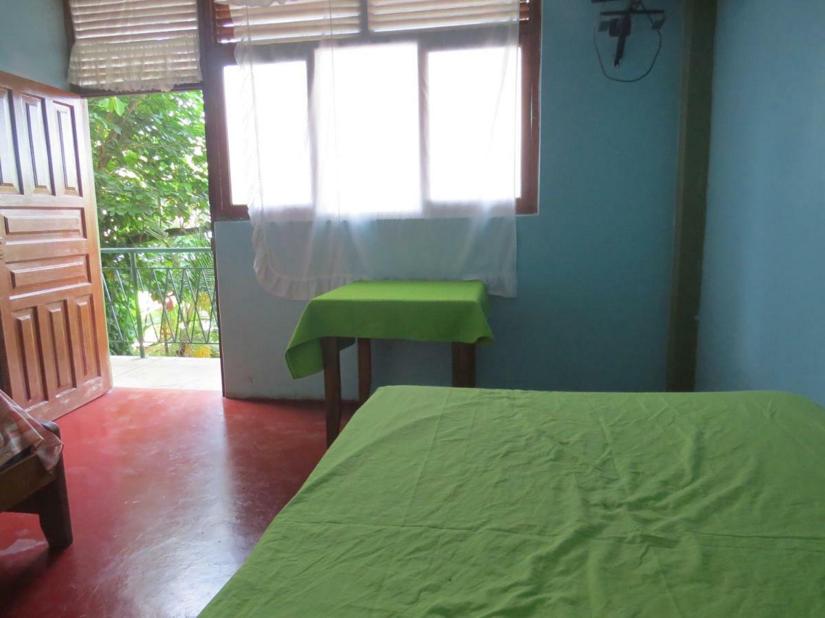 Tambopata Hostel Bambu Пуэрто-Мальдонадо Экстерьер фото