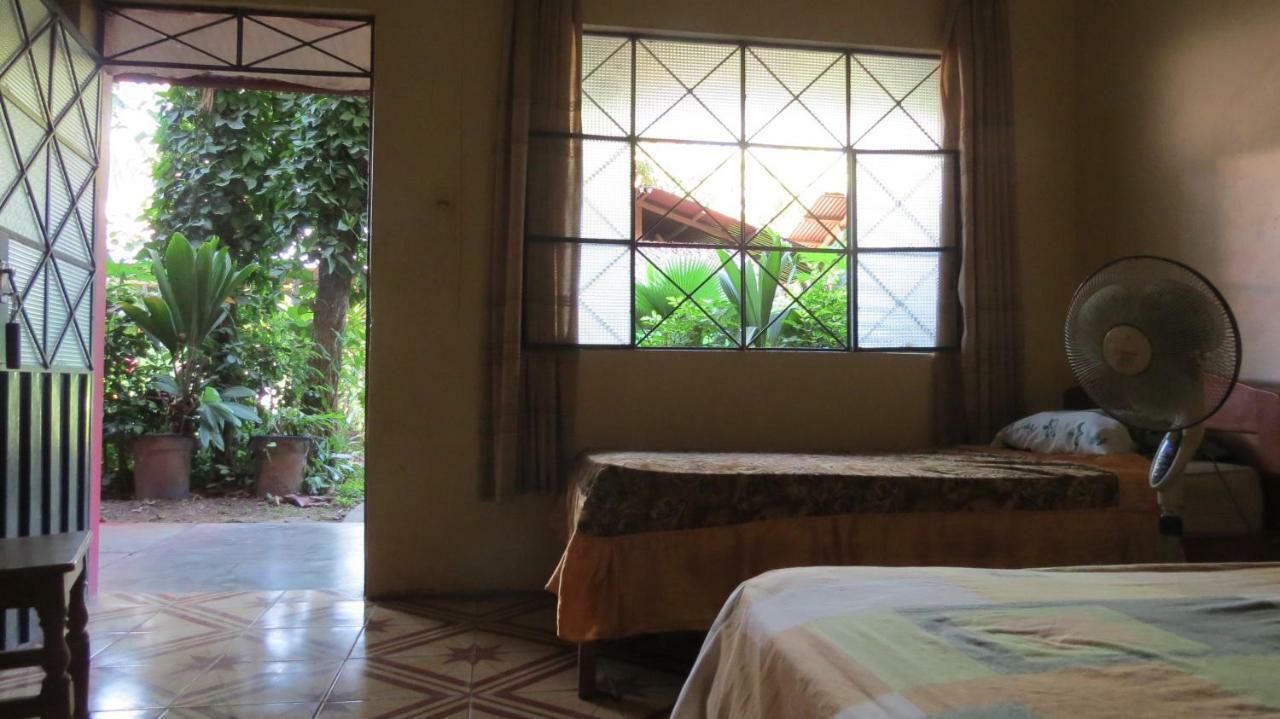 Tambopata Hostel Bambu Пуэрто-Мальдонадо Экстерьер фото